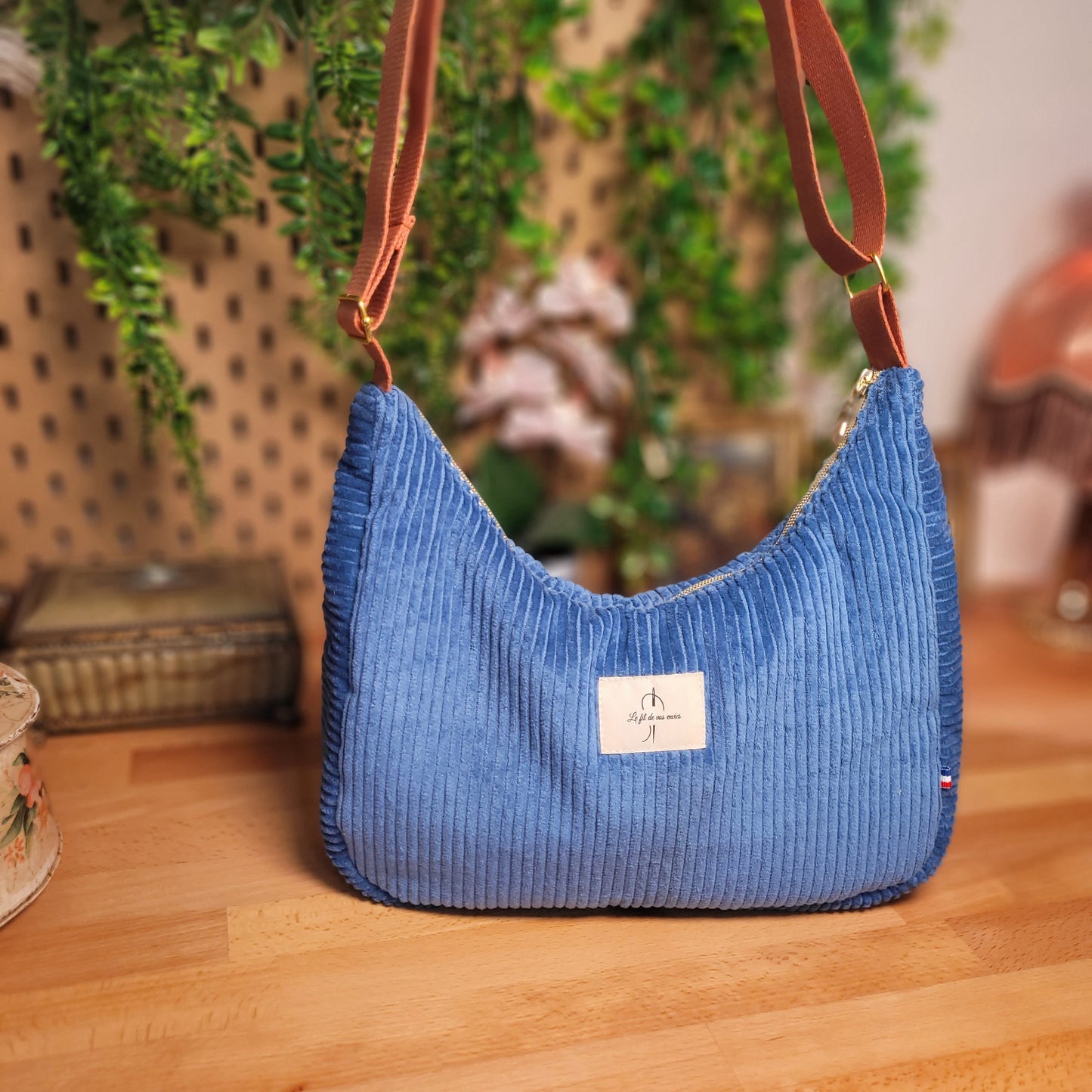 Sac demi-lune velours bleu