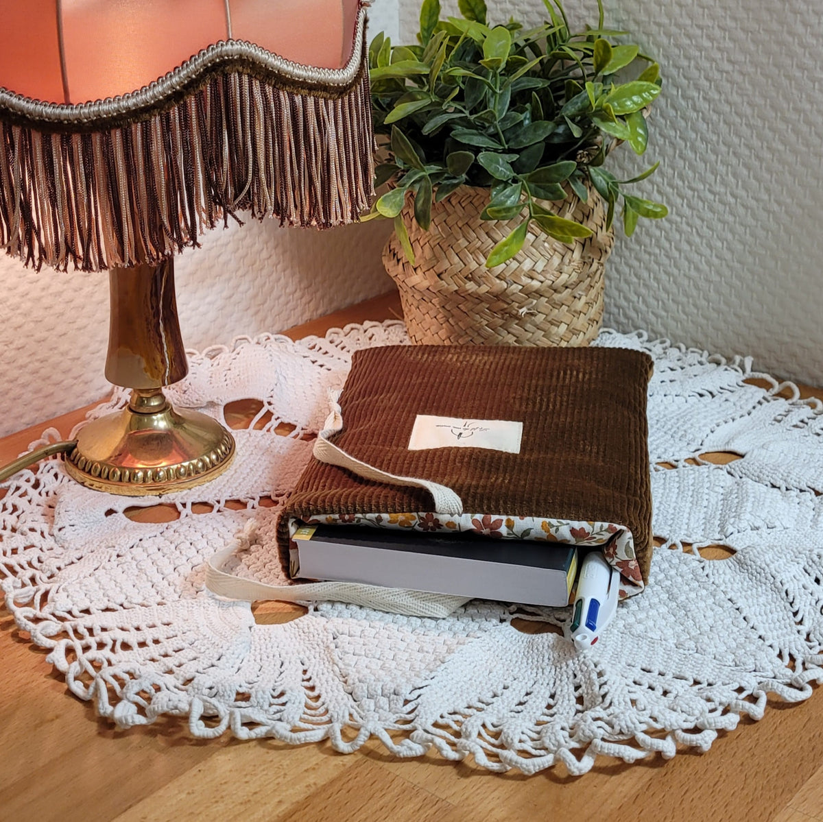 Housse de livre format poche velours marron