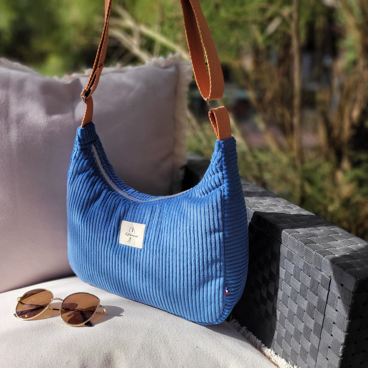 Sac demi-lune velours bleu