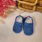 Chaussons bébé naissance velours bleu