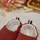 Chaussons bébé naissance double gaze rouge bois